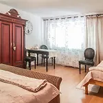 Retro Mozliwosc Wynajecia Calego Budynku Homestay szállás