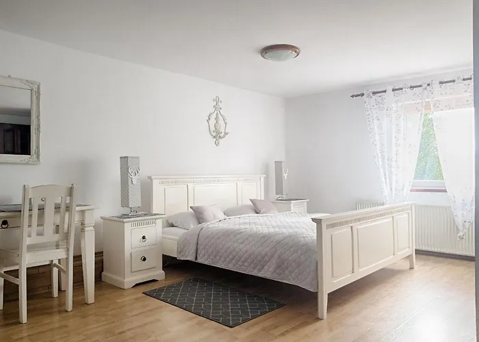 Habitación en casa particular Retro Mozliwosc Wynajecia Calego Budynku